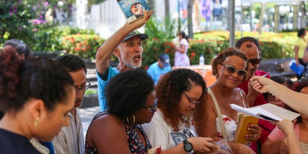 25_10_2019_VI-Parada-do-Livro_Fot-Bruno-Concha_Secom_Pms-11