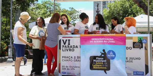 25_10_2019_VI-Parada-do-Livro_Fot-Bruno-Concha_Secom_Pms-17