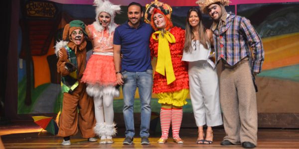 _ALC_6573_01.11_Saltimbancos_Teatro ISBA_Foto André Carvalho_SMED_PMS (106)