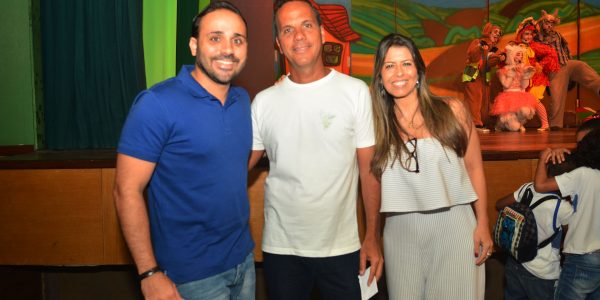 _ALC_6573_01.11_Saltimbancos_Teatro ISBA_Foto André Carvalho_SMED_PMS (110)