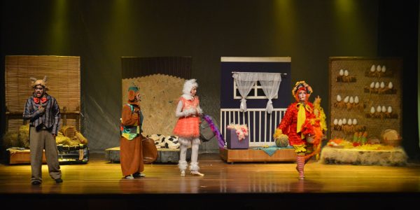 _ALC_6573_01.11_Saltimbancos_Teatro ISBA_Foto André Carvalho_SMED_PMS (17)
