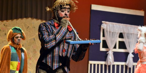 _ALC_6573_01.11_Saltimbancos_Teatro ISBA_Foto André Carvalho_SMED_PMS (23)